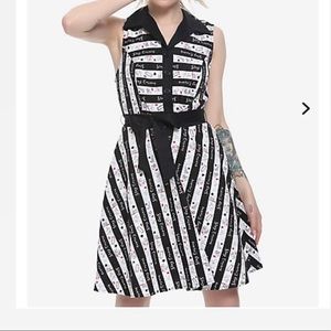 Alice in wonderland dress M